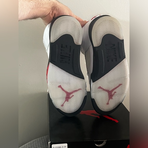 Jordan retro 5s - Picture 4 of 4